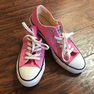 Pink converse